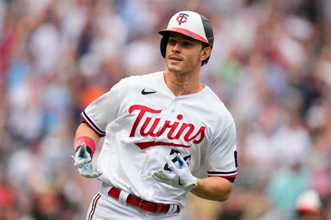 Max Kepler’s three-run triple helps lead Twins to 8-4 victory over Mets